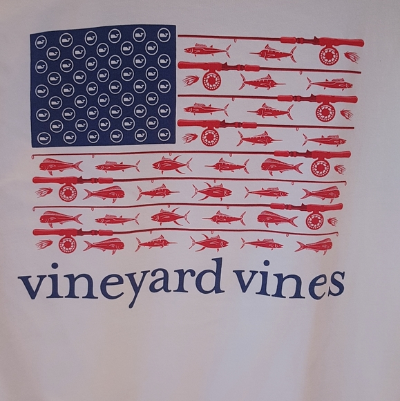 Vineyard Vines- T Shirt - Picture 3 of 8